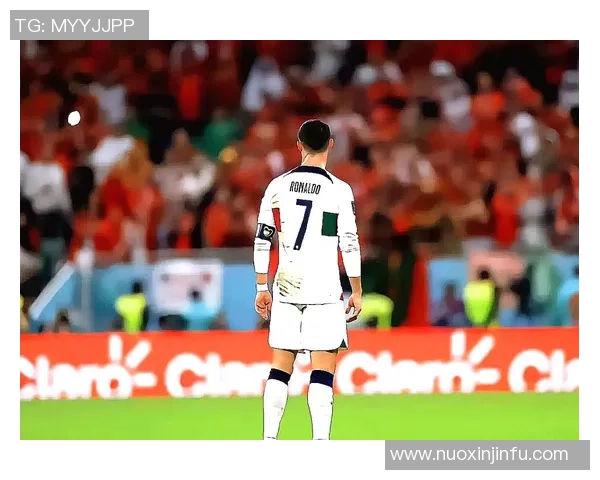 背影足球球星女选手头像展示展现女性力量与运动魅力 背影足球球星女选手头像展示展现女性力量与运动魅力